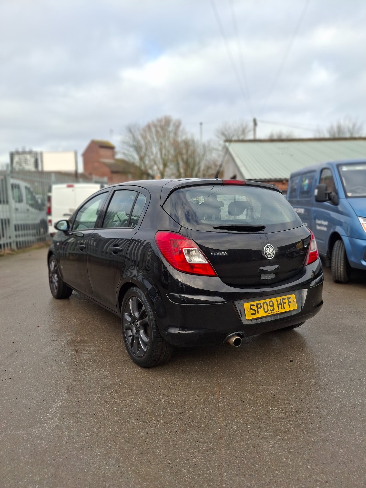Used Vauxhall Corsa 2009 for sale - 77399386: Photo 4