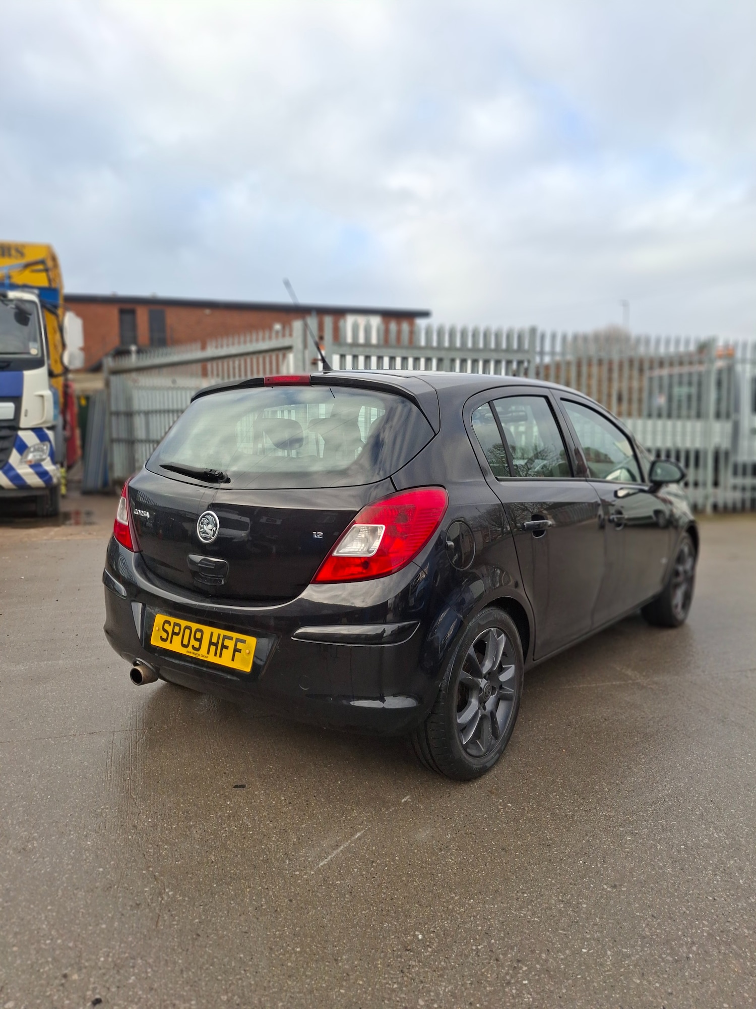 Used Vauxhall Corsa 2009 for sale - 77399386: Photo 6