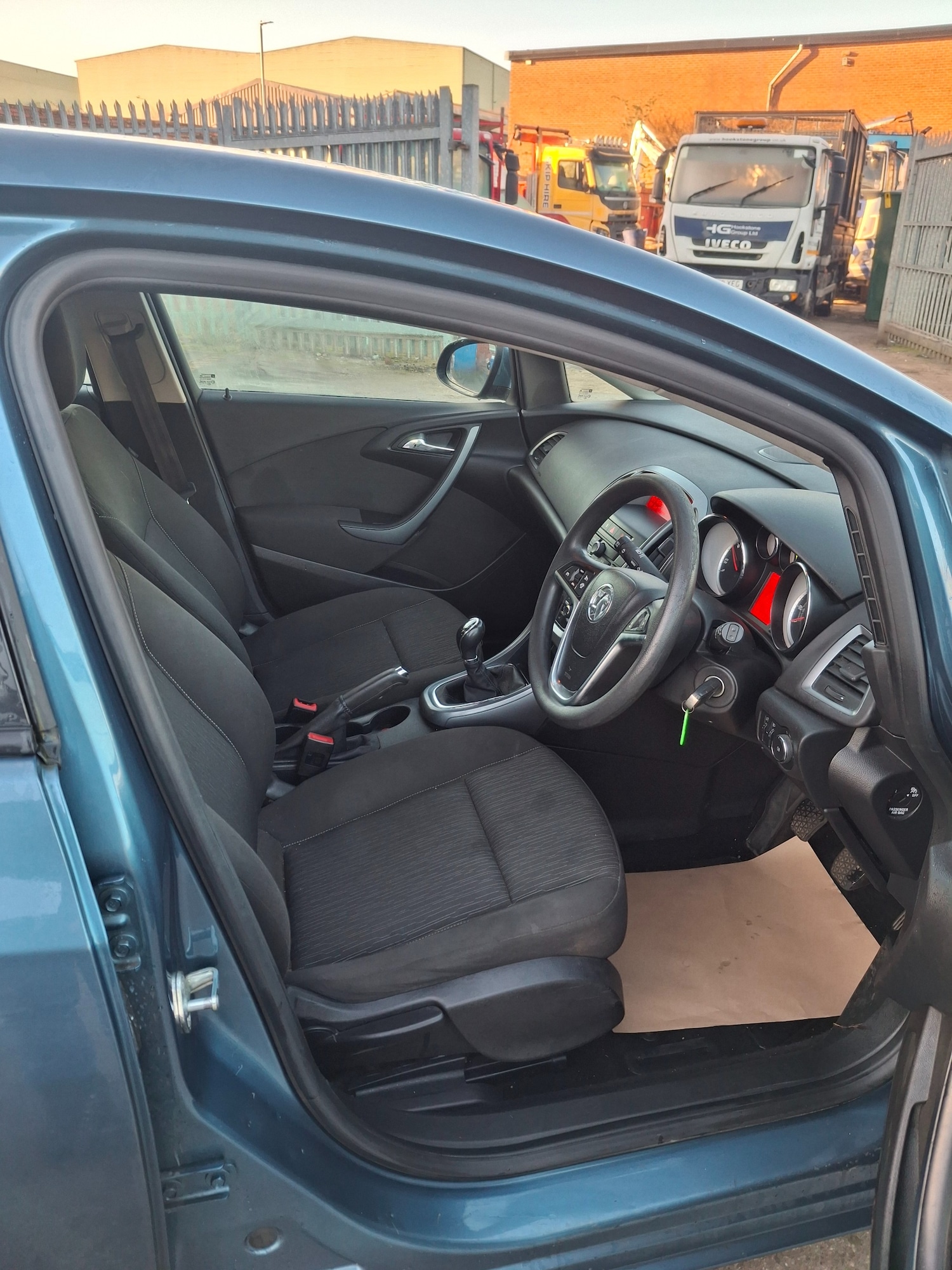 Used Vauxhall Astra 2015 for sale - 77159349: Photo 10