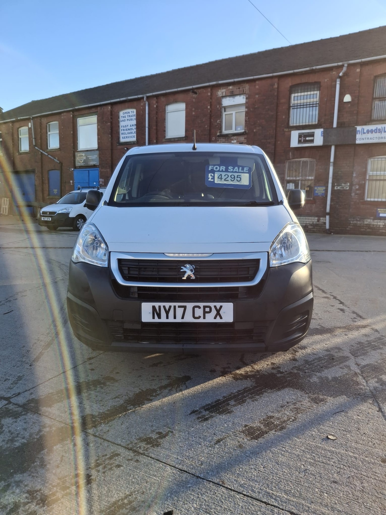 Used Peugeot Partner 2017 for sale - 76758974: Photo 2