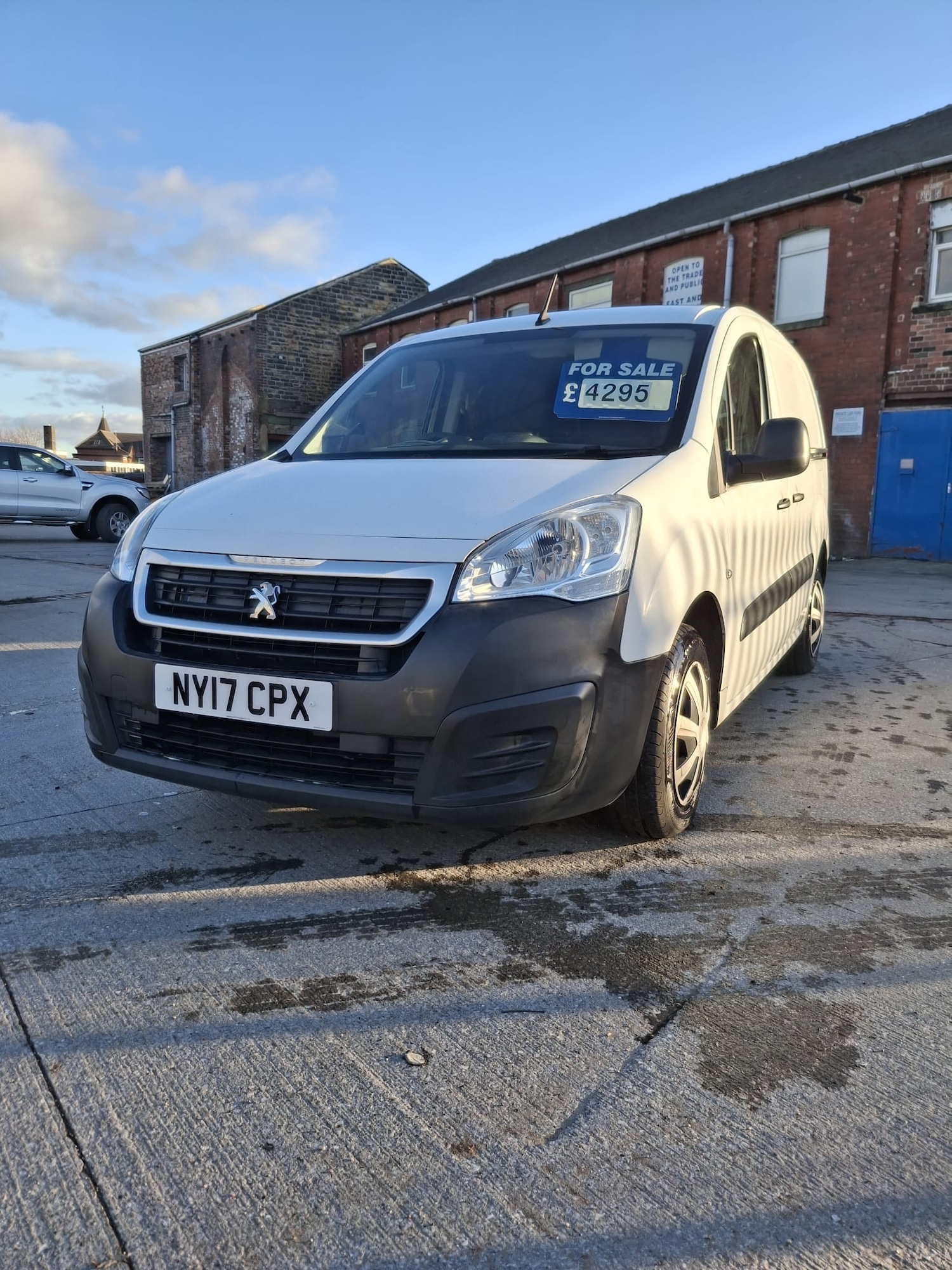 Used Peugeot Partner 2017 for sale - 76758974: Photo 3