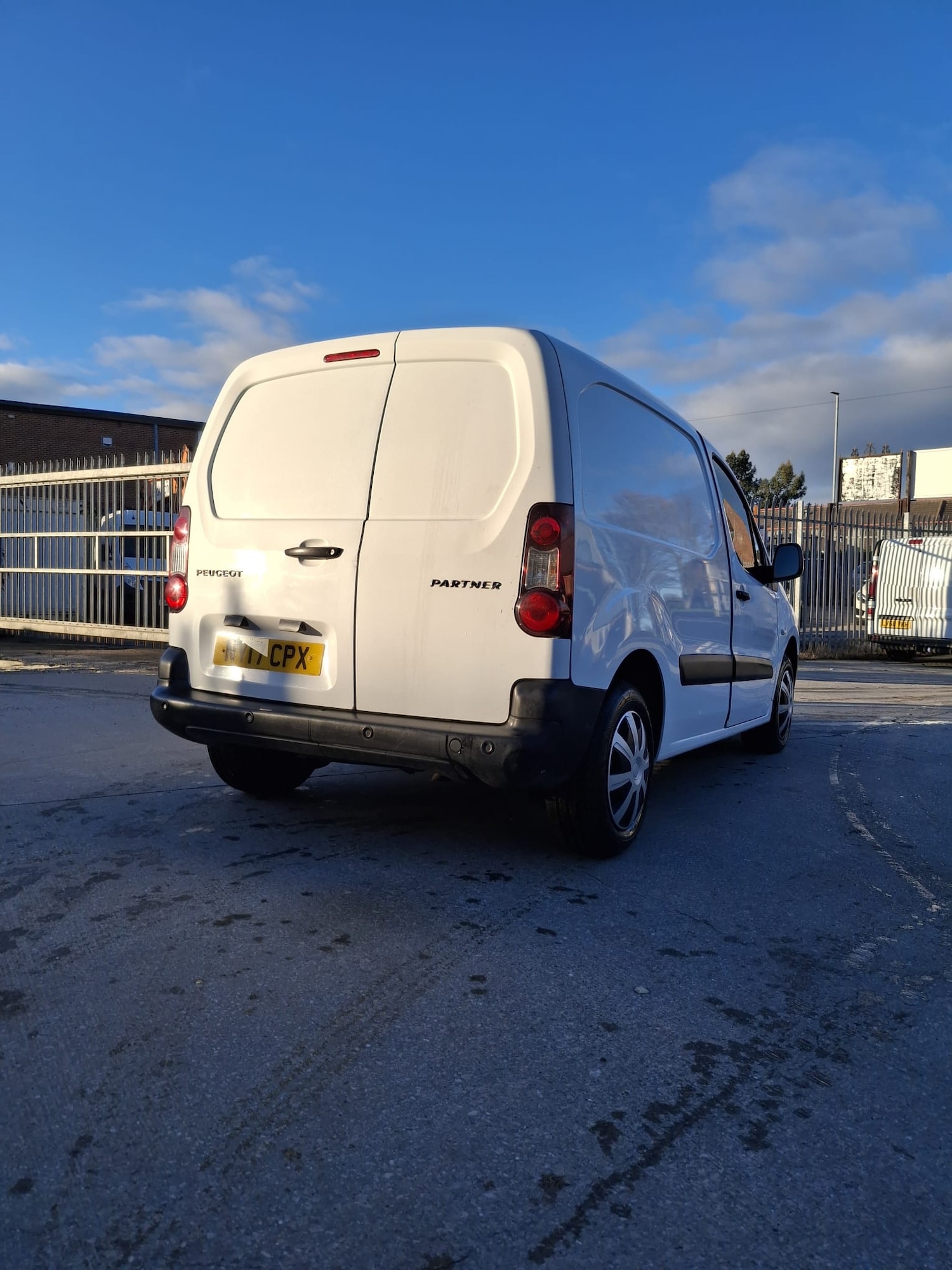 Used Peugeot Partner 2017 for sale - 76758974: Photo 7