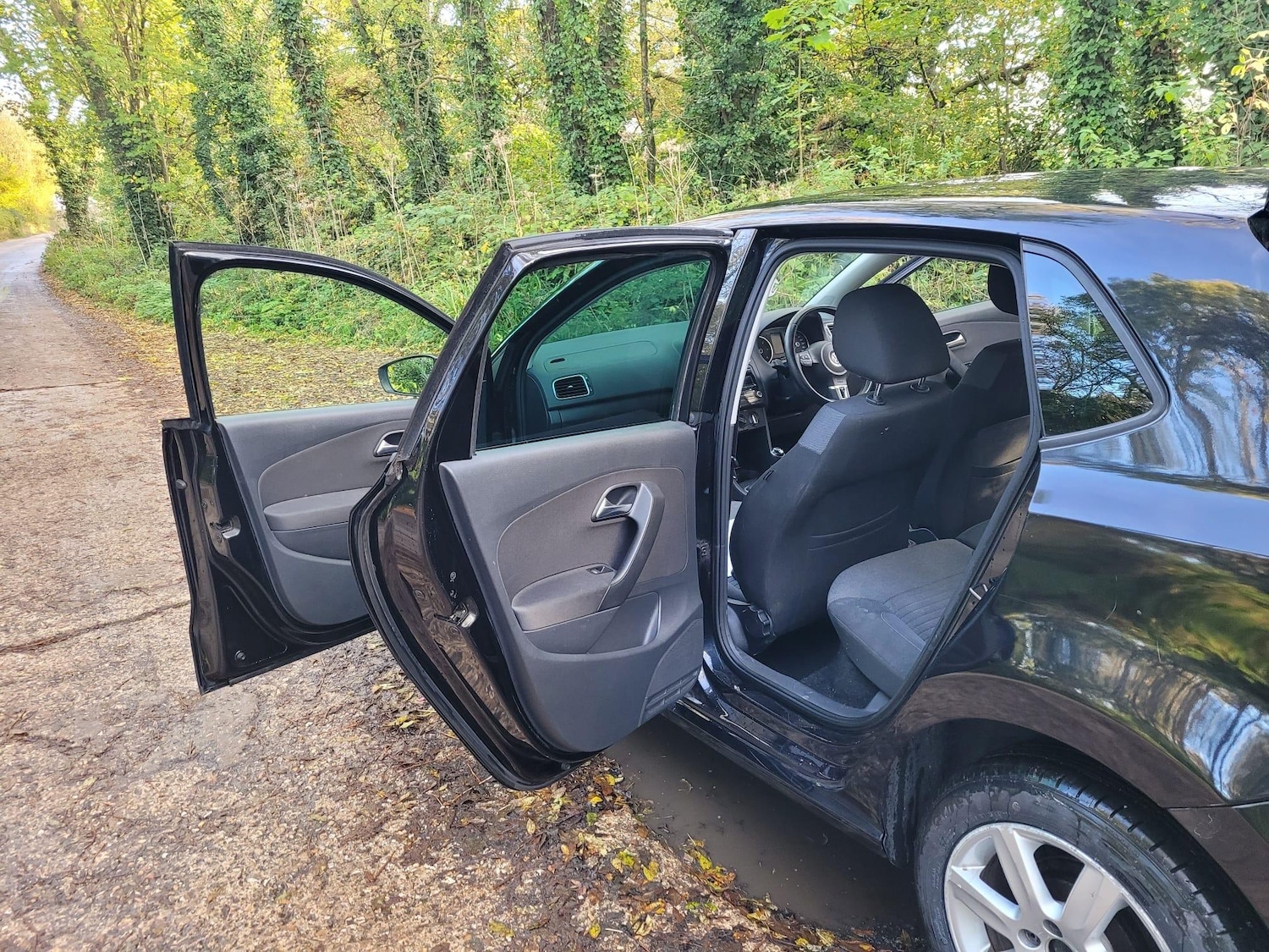 Used Volkswagen Polo 2012 for sale - 76408424: Photo 25