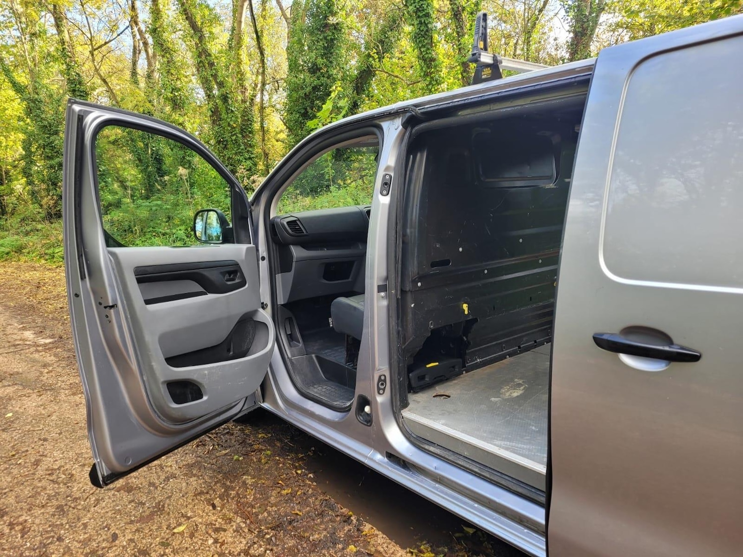 Used Citroen Dispatch 2020 for sale - 76409187: Photo 18