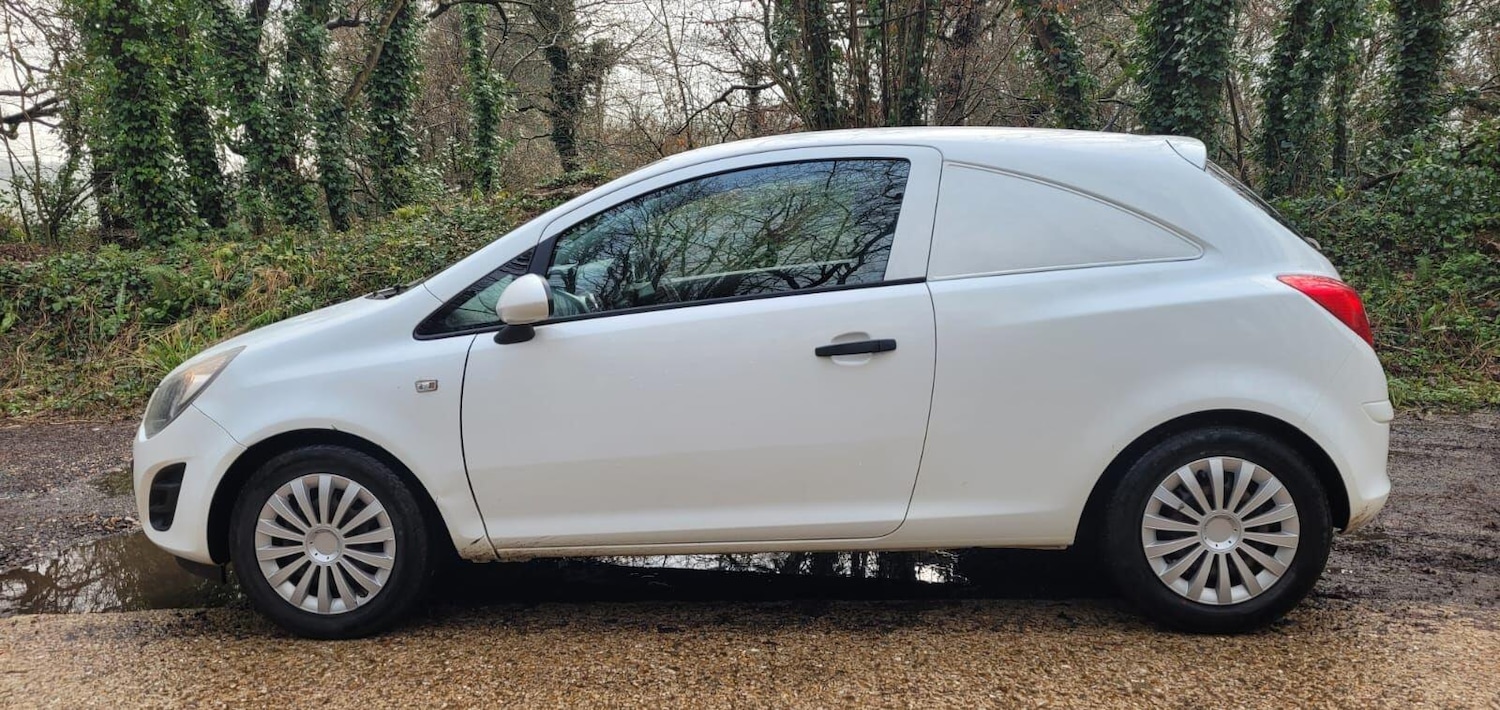 Used Vauxhall Corsa 2014 for sale - 77291405: Photo 4