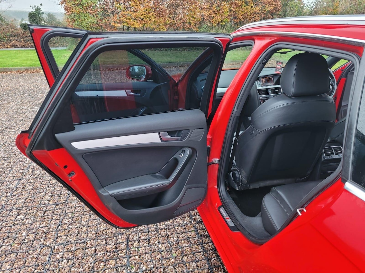 Used Audi A4 Avant 2013 for sale - 76727759: Photo 18