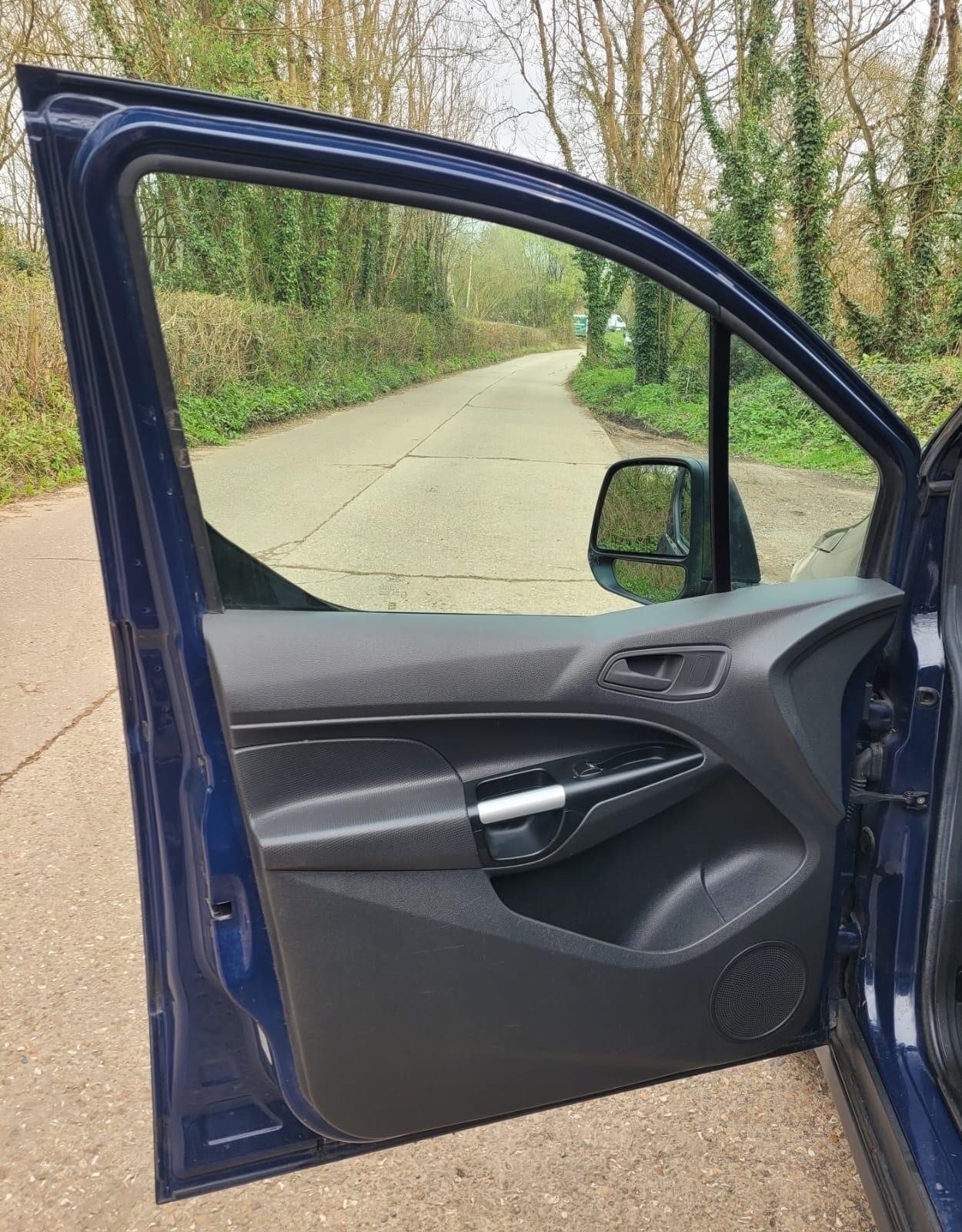 Used Ford Transit Connect 2017 for sale - 78006710: Photo 17