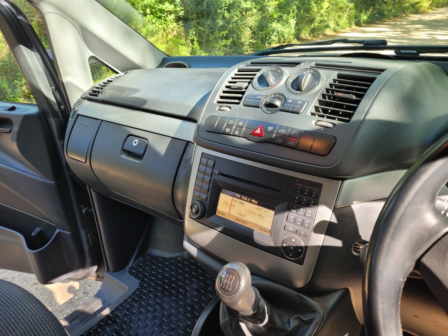 Used Mercedes-Benz Vito 2014 for sale - 76152124: Photo 14