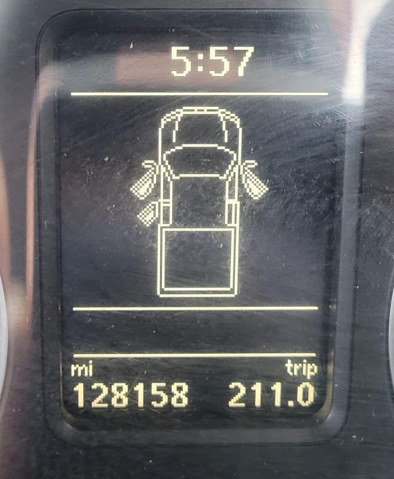 Used Volkswagen Amarok 2015 for sale - 77030010: Photo 39