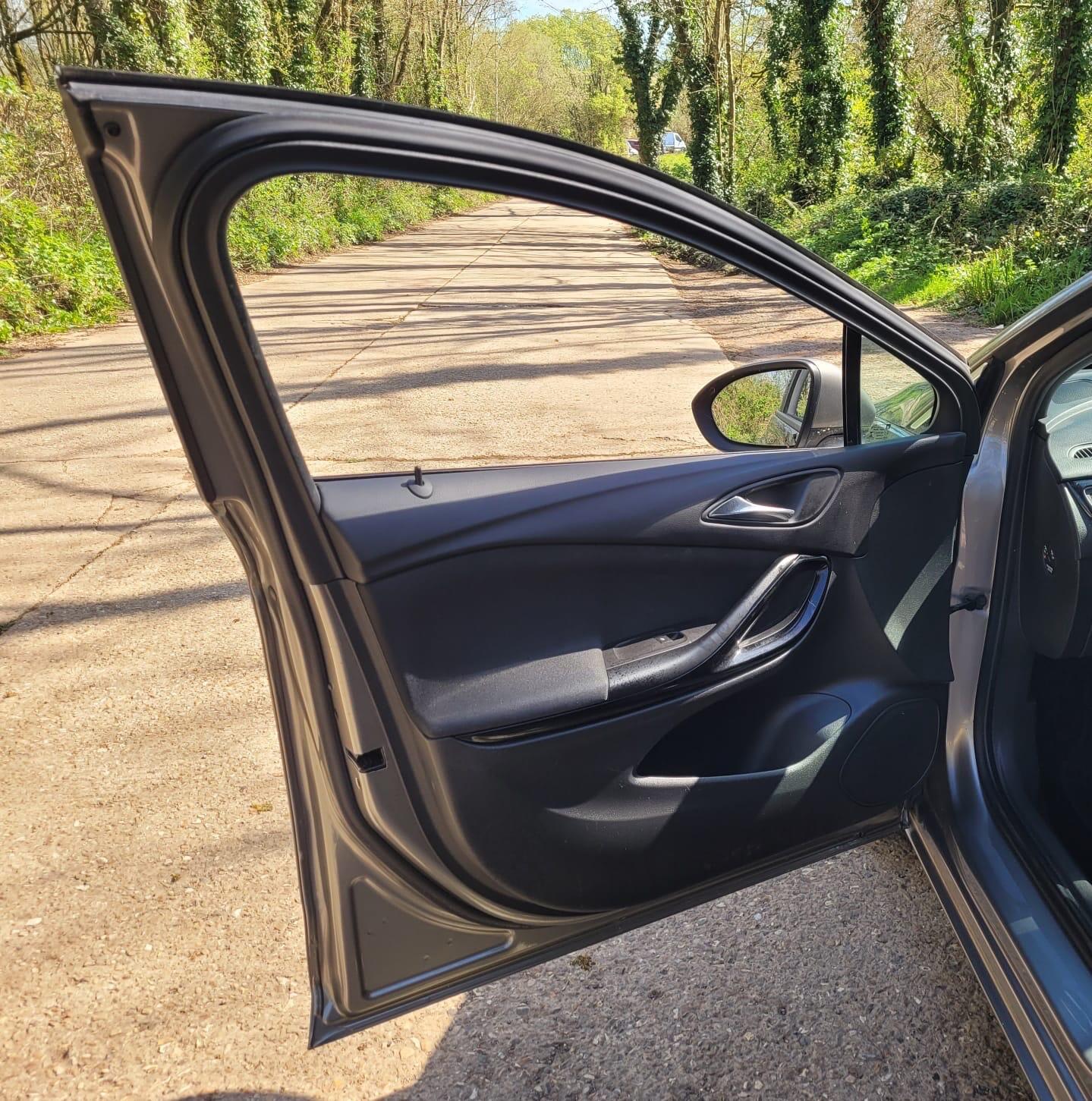 Used Vauxhall Astra for sale - 78205466: Photo 15