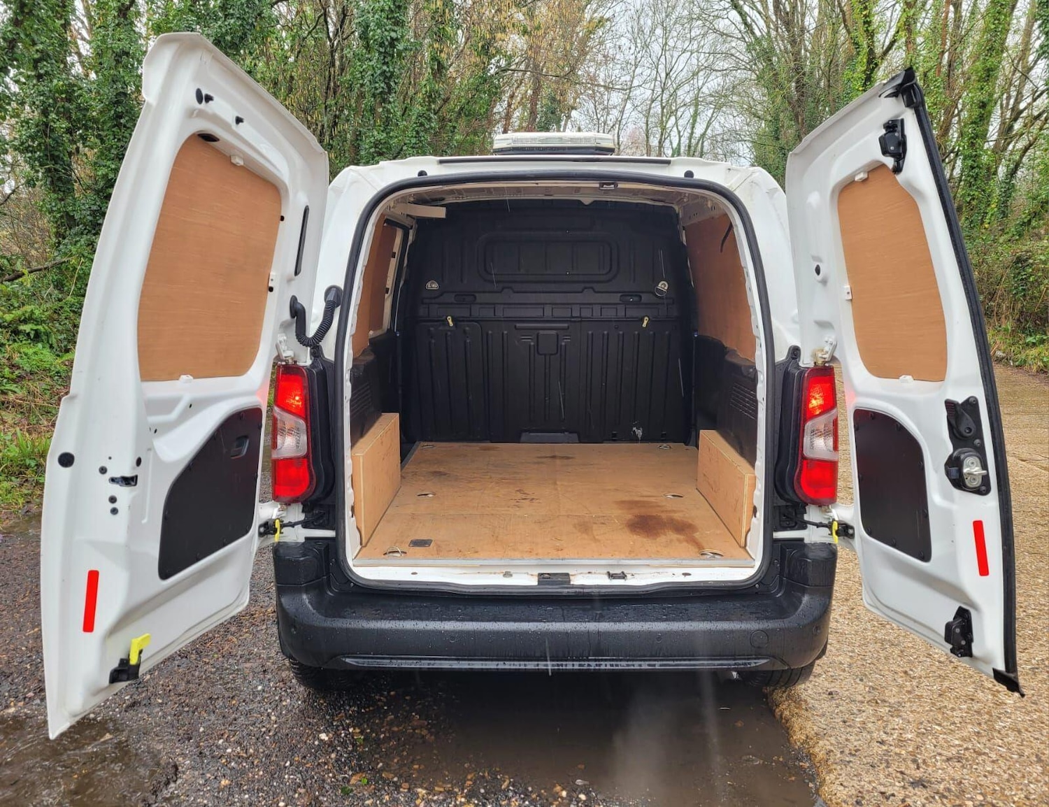 Used Peugeot Partner 2020 for sale - 77468638: Photo 10