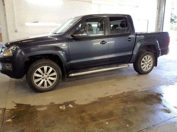 Used Volkswagen Amarok 2015 for sale - 76158642: Photo 4