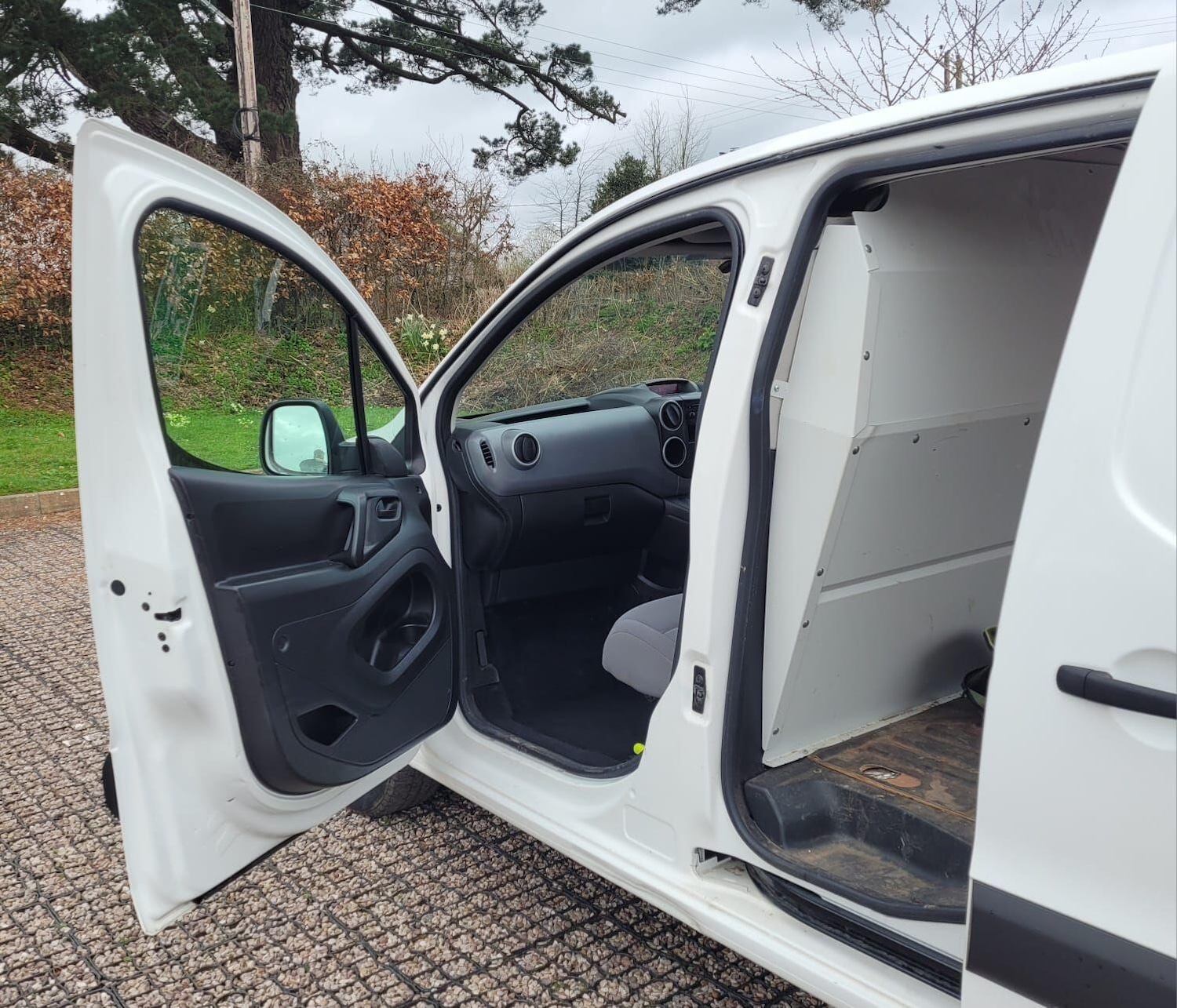 Used Peugeot e-Partner for sale - 77824878: Photo 19