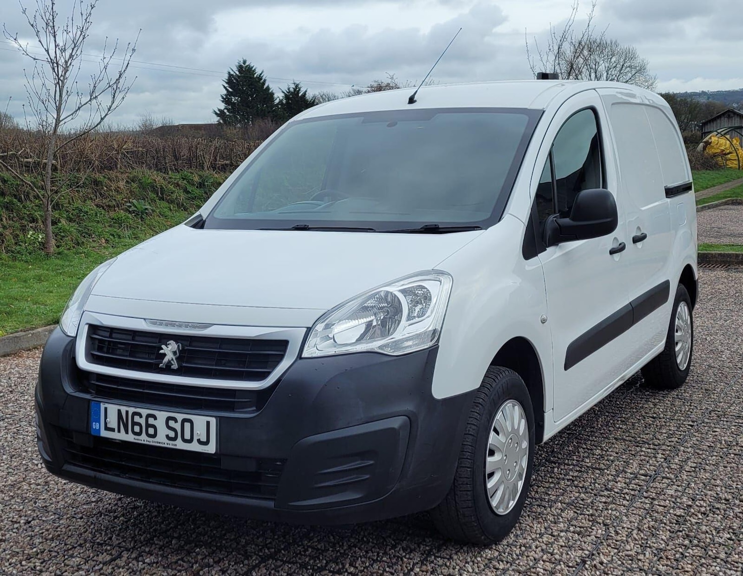 Used Peugeot e-Partner for sale - 77824878: Photo 3