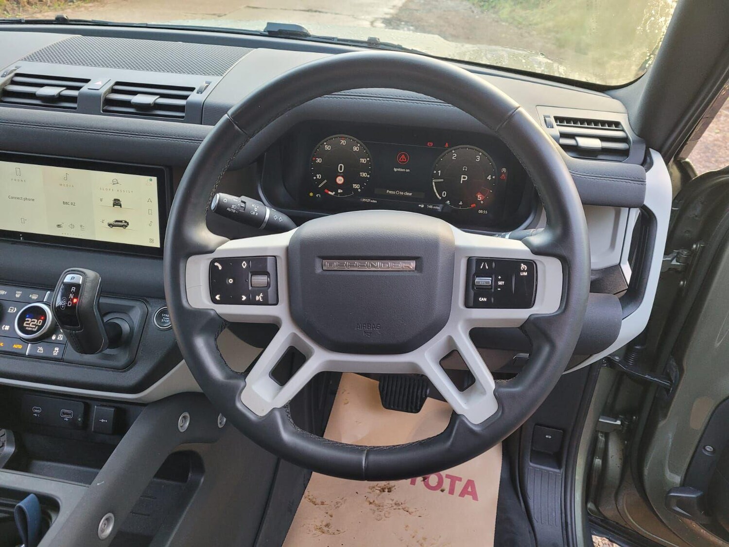 Used Land Rover Defender 110 2022 for sale - 77359071: Photo 18