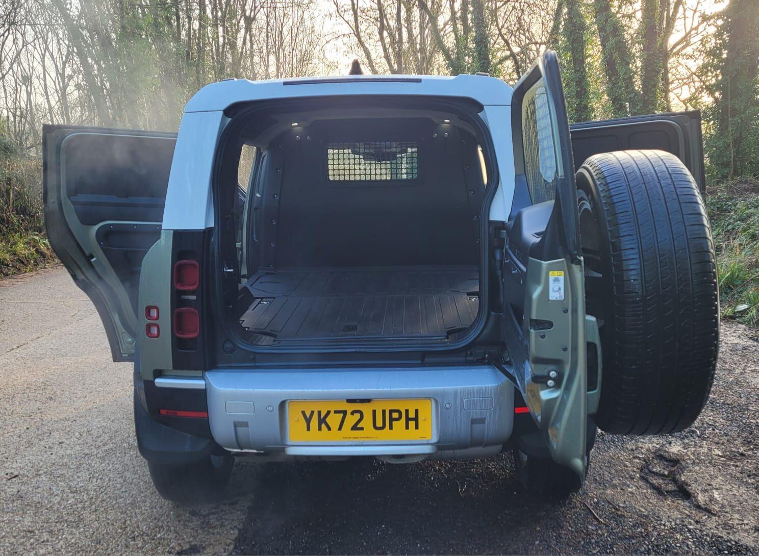 Used Land Rover Defender 110 2022 for sale - 77359071: Photo 8