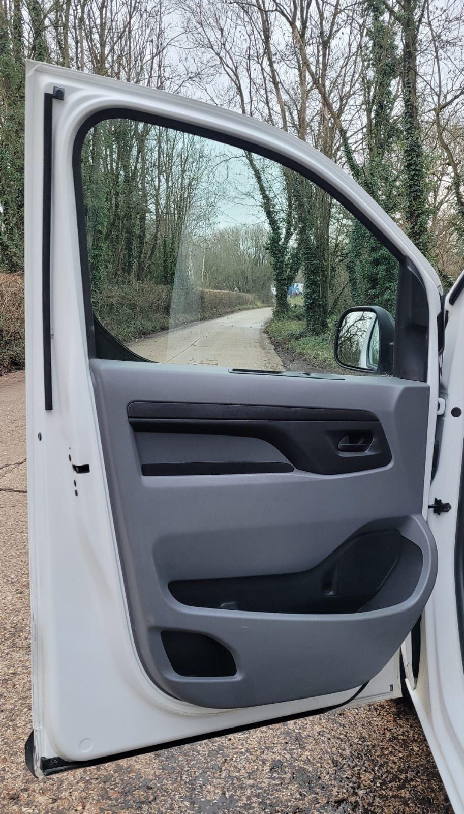 Used Vauxhall Vivaro 2020 for sale - 77039966: Photo 18