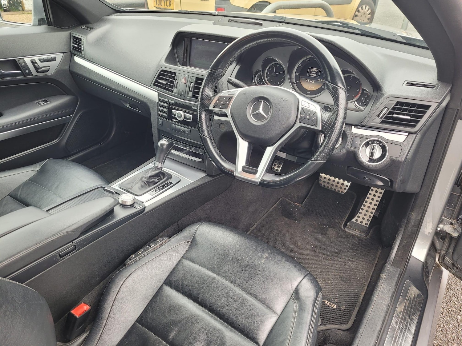 Used Mercedes-Benz E Class 2012 for sale - 76597158: Photo 6
