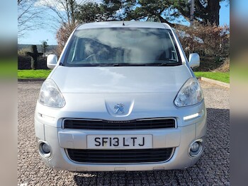 Used Peugeot Partner Tepee 2013 for sale - 77839838: Photo