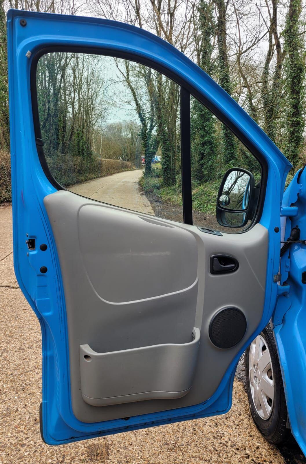 Used Vauxhall Vivaro 2010 for sale - 77331039: Photo 21