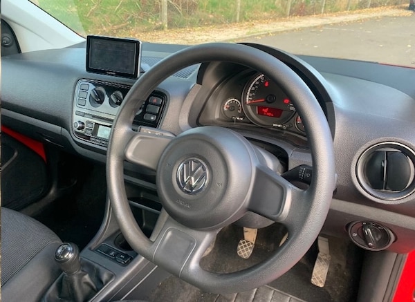 Used Volkswagen up! 2015 for sale - 76275199: Photo 11