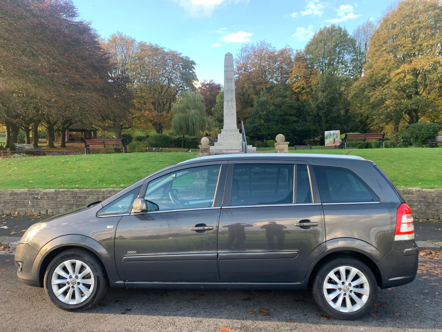 Used Vauxhall Zafira 2014 for sale - 76352250: Photo 2