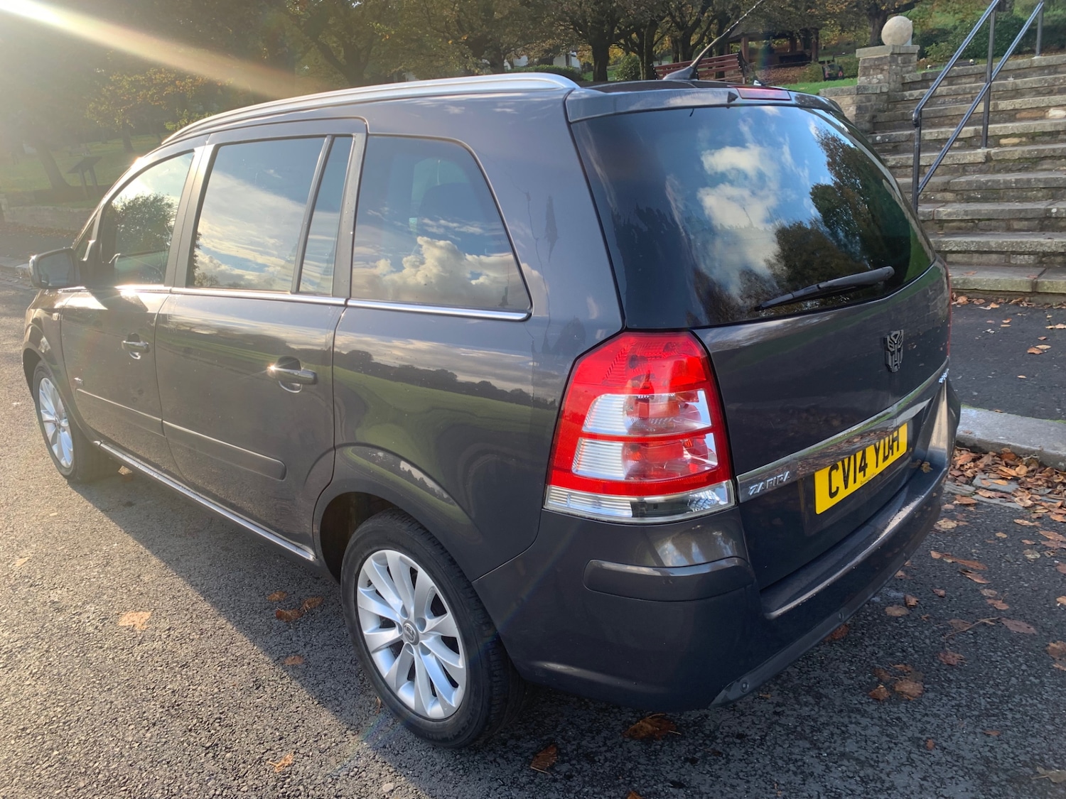 Used Vauxhall Zafira 2014 for sale - 76352250: Photo 3