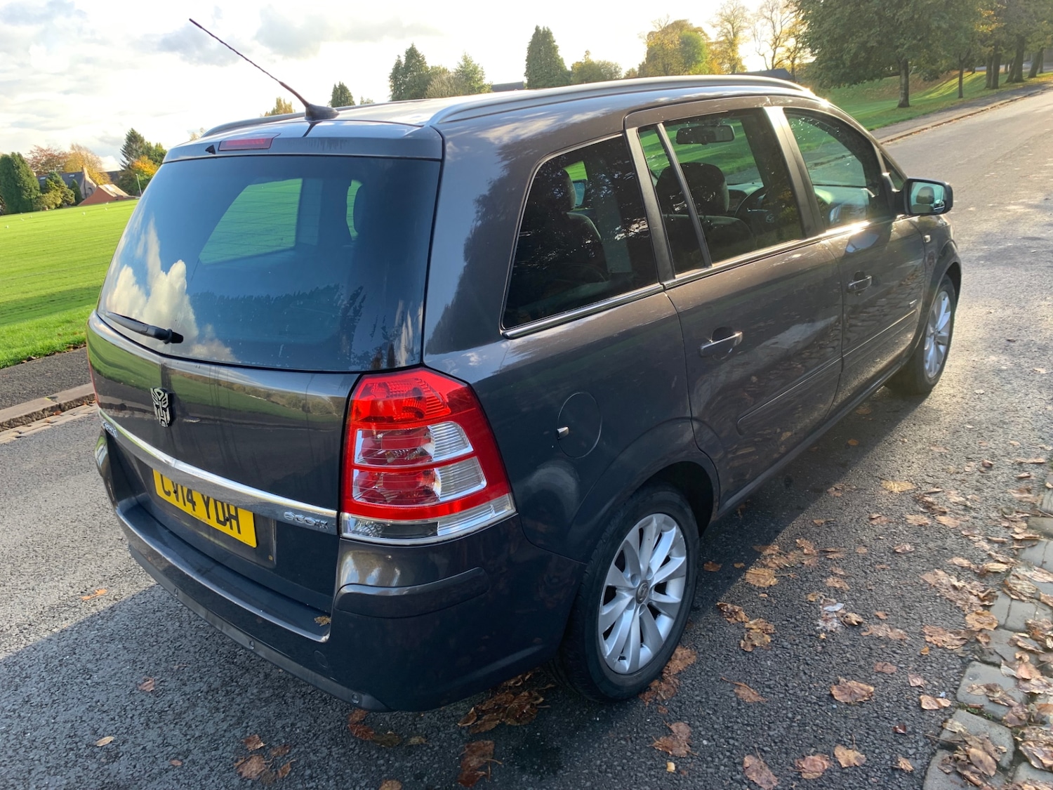Used Vauxhall Zafira 2014 for sale - 76352250: Photo 5