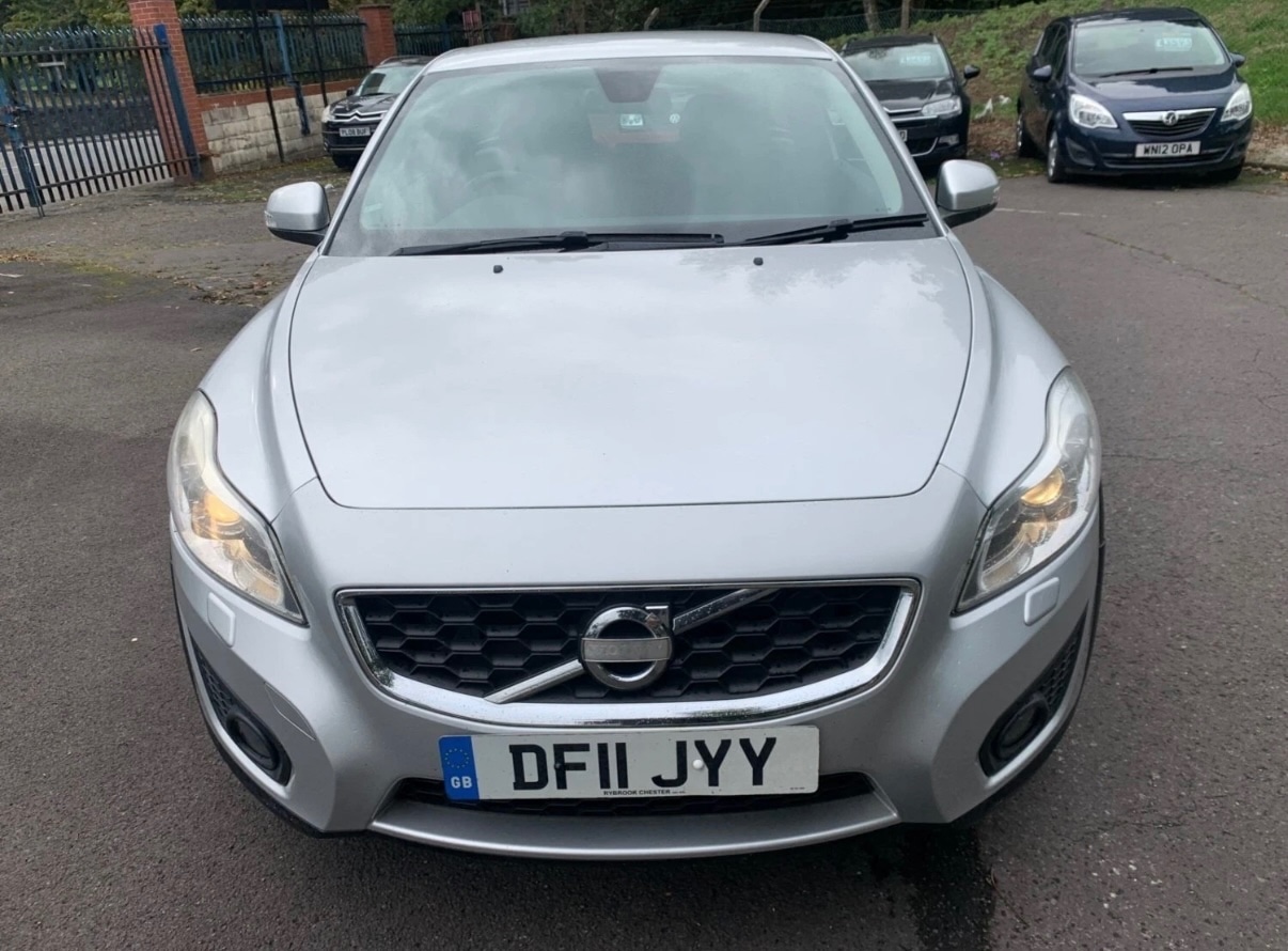 Used Volvo C30 2011 for sale - 76076162: Photo 2