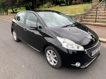 Used Peugeot 208 2013 for sale - 79355672: Photo