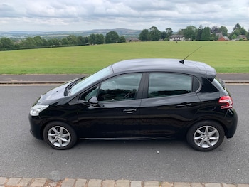 Used Peugeot 208 2013 for sale - 79355672: Photo
