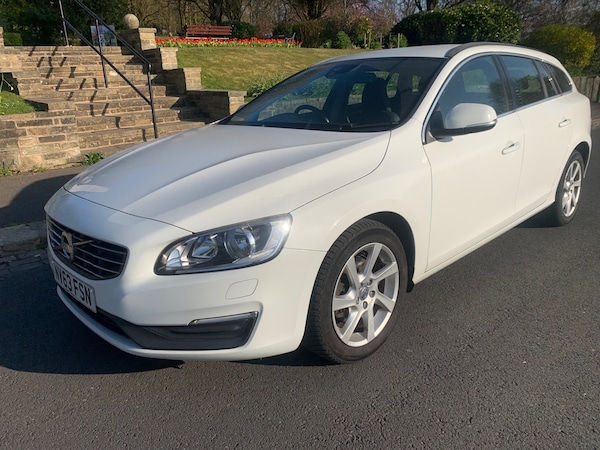 Used Volvo V60 2013 for sale - 74304570: Photo 1