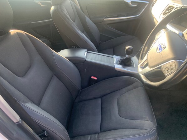 Used Volvo V60 2013 for sale - 74304570: Photo 9