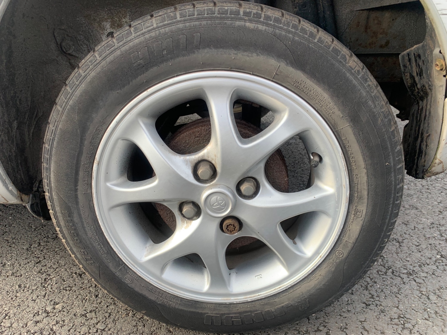 Used Toyota Yaris 2005 for sale - 77379502: Photo 12