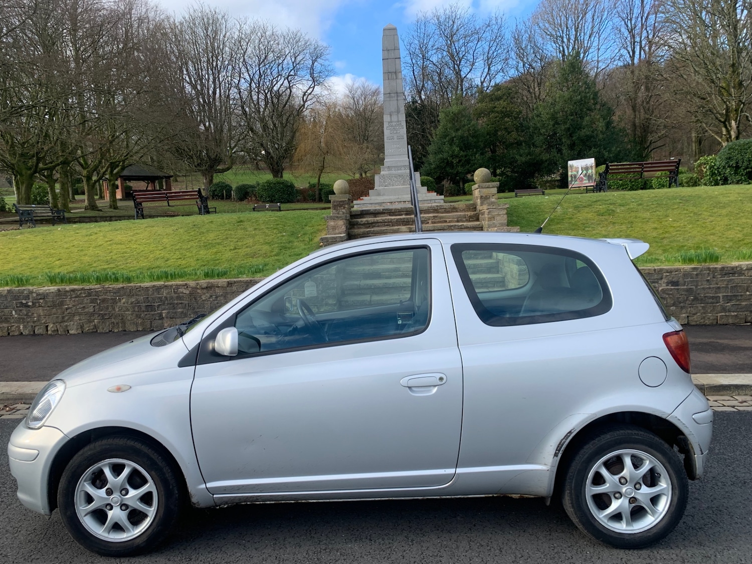 Used Toyota Yaris 2005 for sale - 77379502: Photo 8