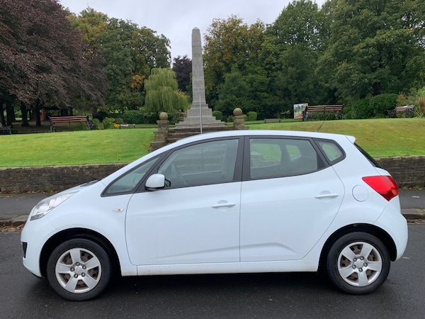 Used Kia Venga 2013 for sale - 74342704: Photo 2
