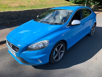 Used Volvo V40 2014 for sale - 79369236: Photo