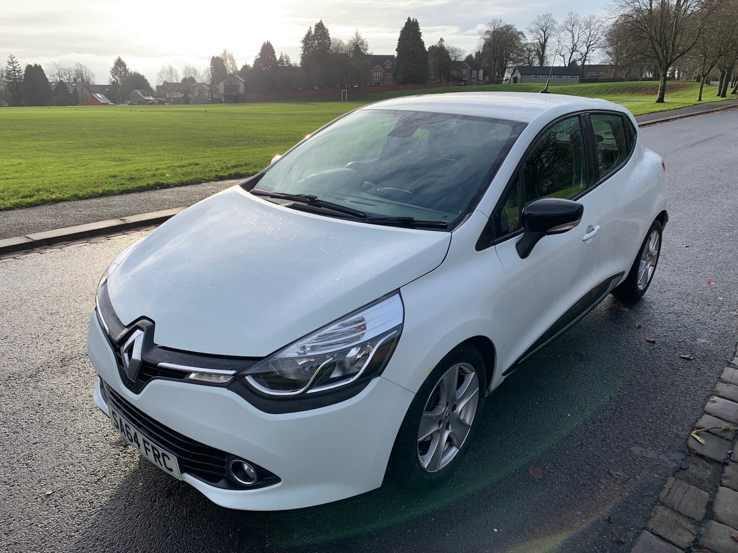 Used Renault Clio 2014 for sale - 76829572: Photo 3