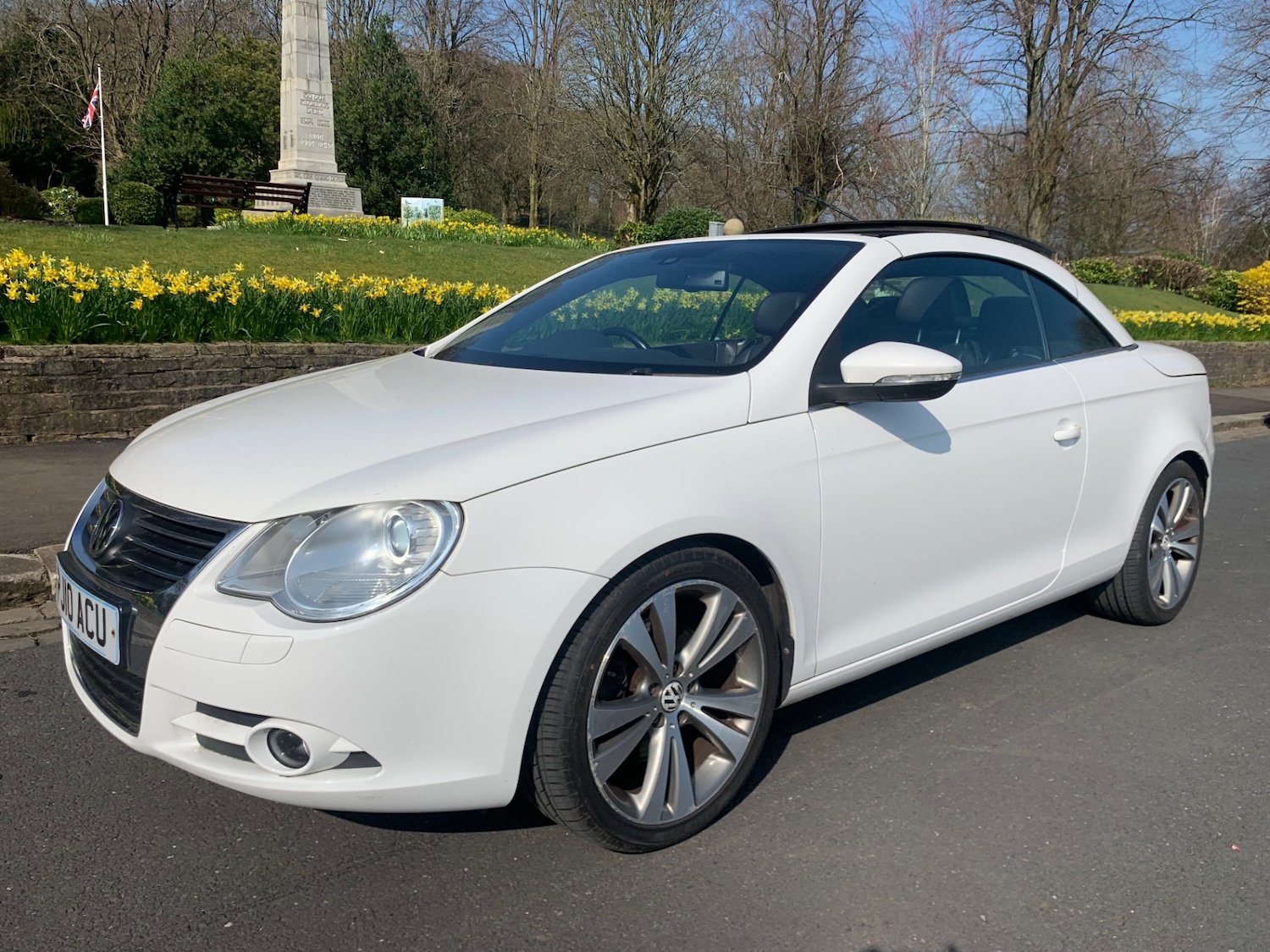 Used Volkswagen EOS 2010 for sale - 77974728: Photo 1