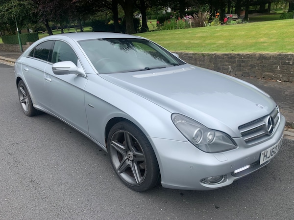 Used Mercedes-Benz CLS 2010 for sale - 74929577: Photo 1