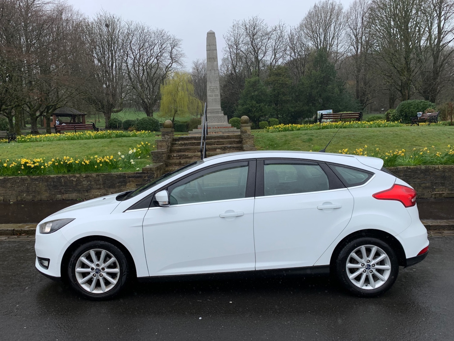 Used Ford Focus 2015 for sale - 78038570: Photo 2