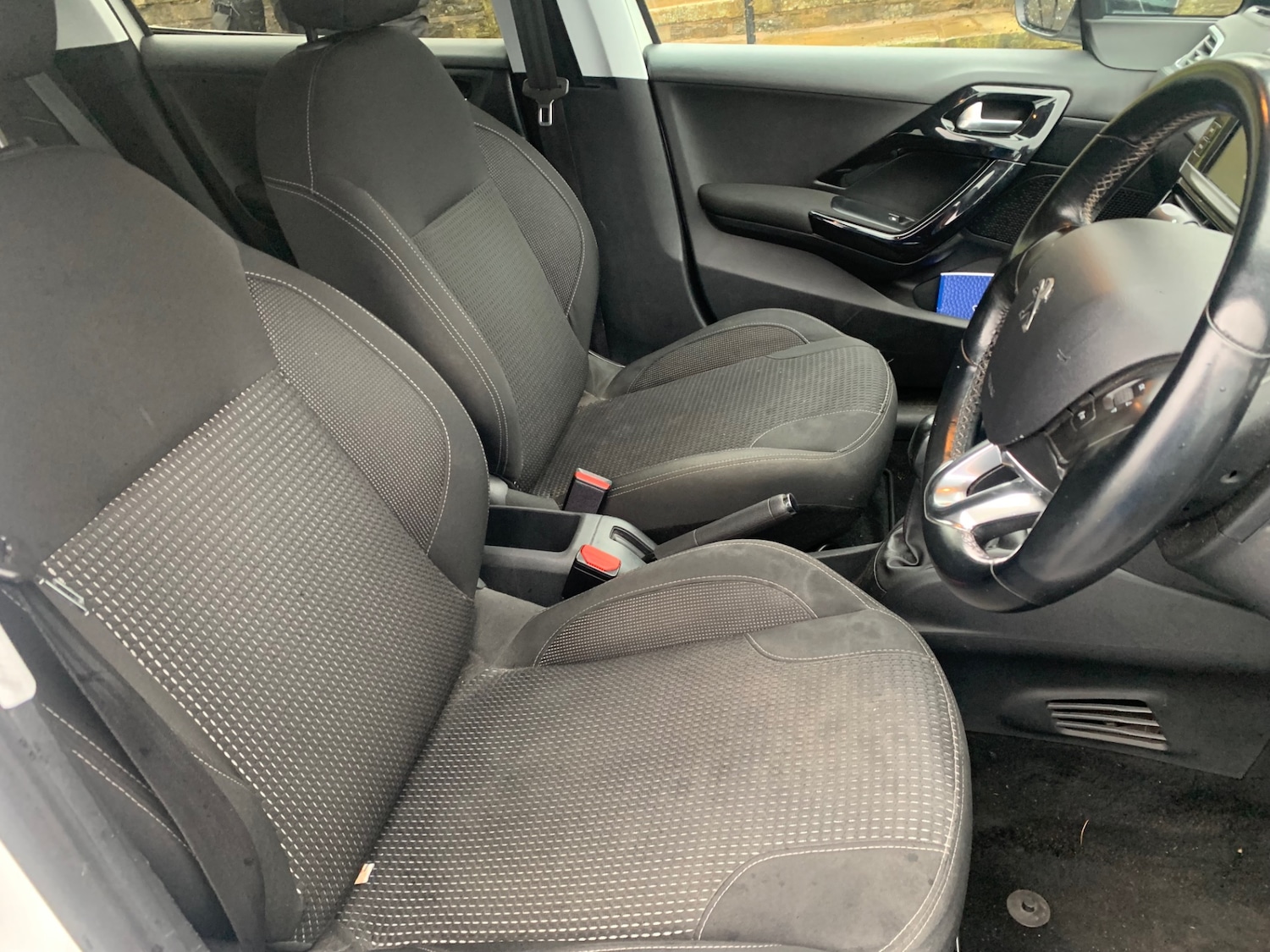 Used Peugeot 208 2016 for sale - 77460381: Photo 9