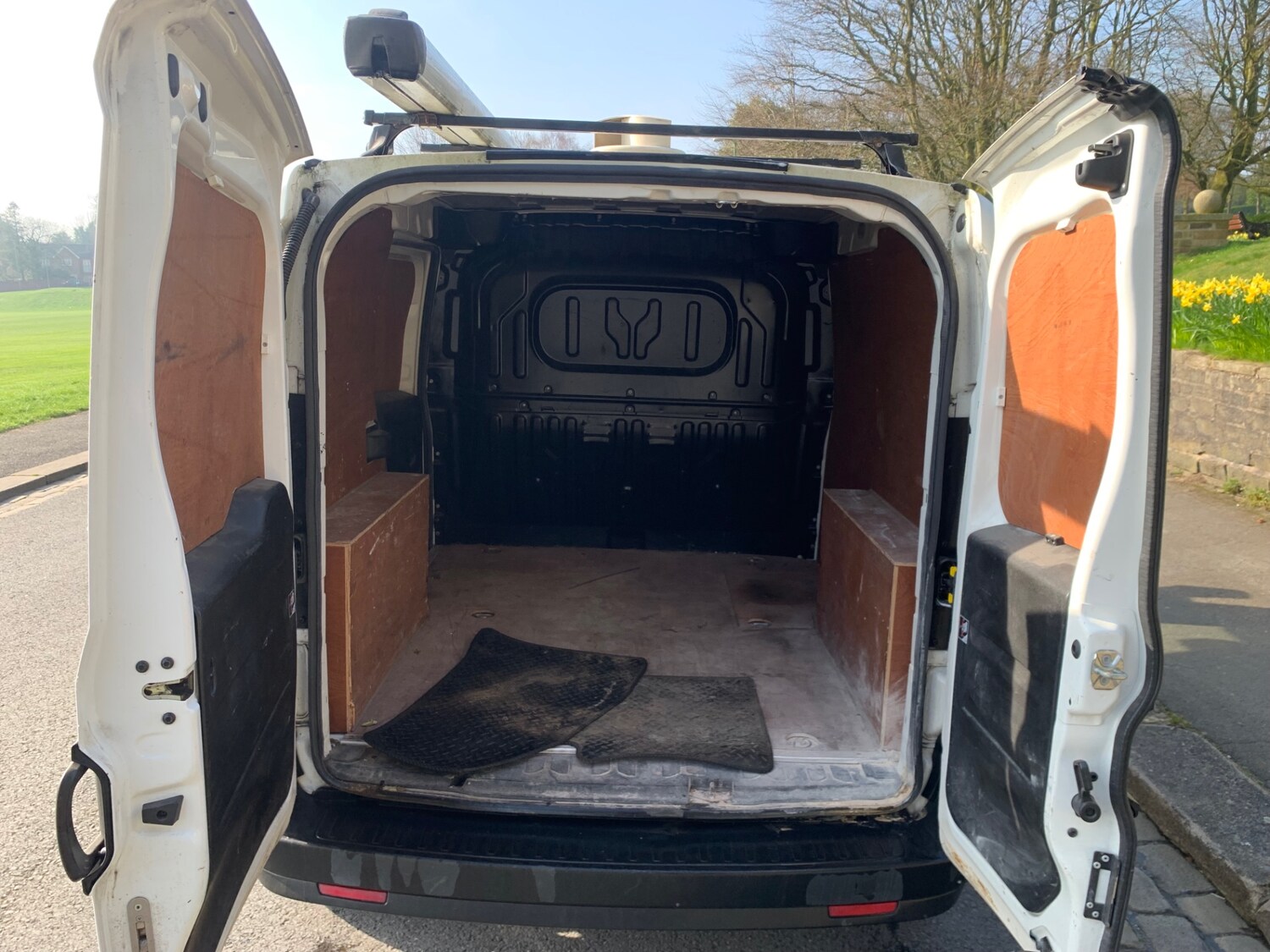 Used Vauxhall Combo 2017 for sale - 77963822: Photo 12