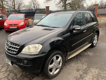 Used Mercedes-Benz M Class 2005 for sale - 77607218: Photo