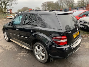 Used Mercedes-Benz M Class 2005 for sale - 77607218: Photo