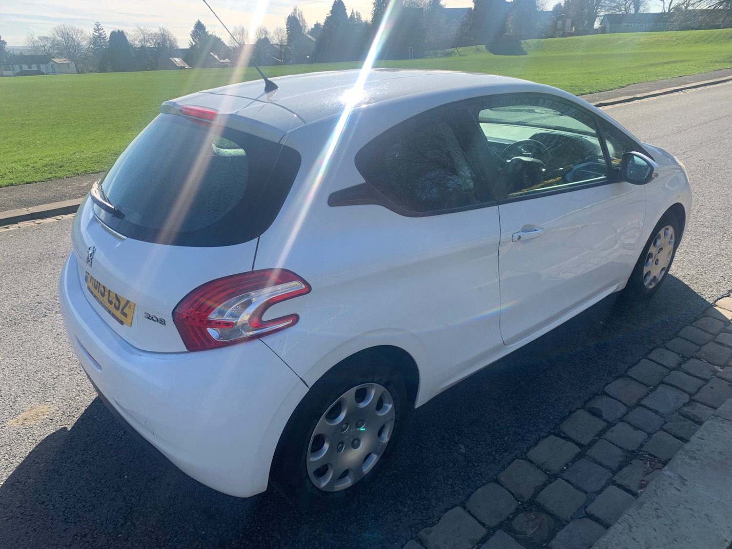 Used Peugeot 208 2013 for sale - 77729485: Photo 4