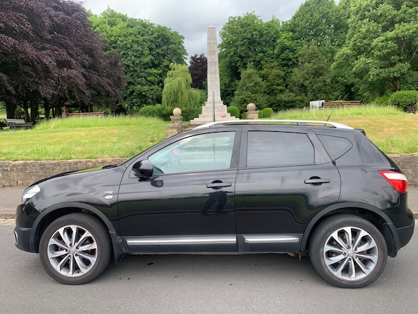 Used Nissan Qashqai 2010 for sale - 74813407: Photo 2
