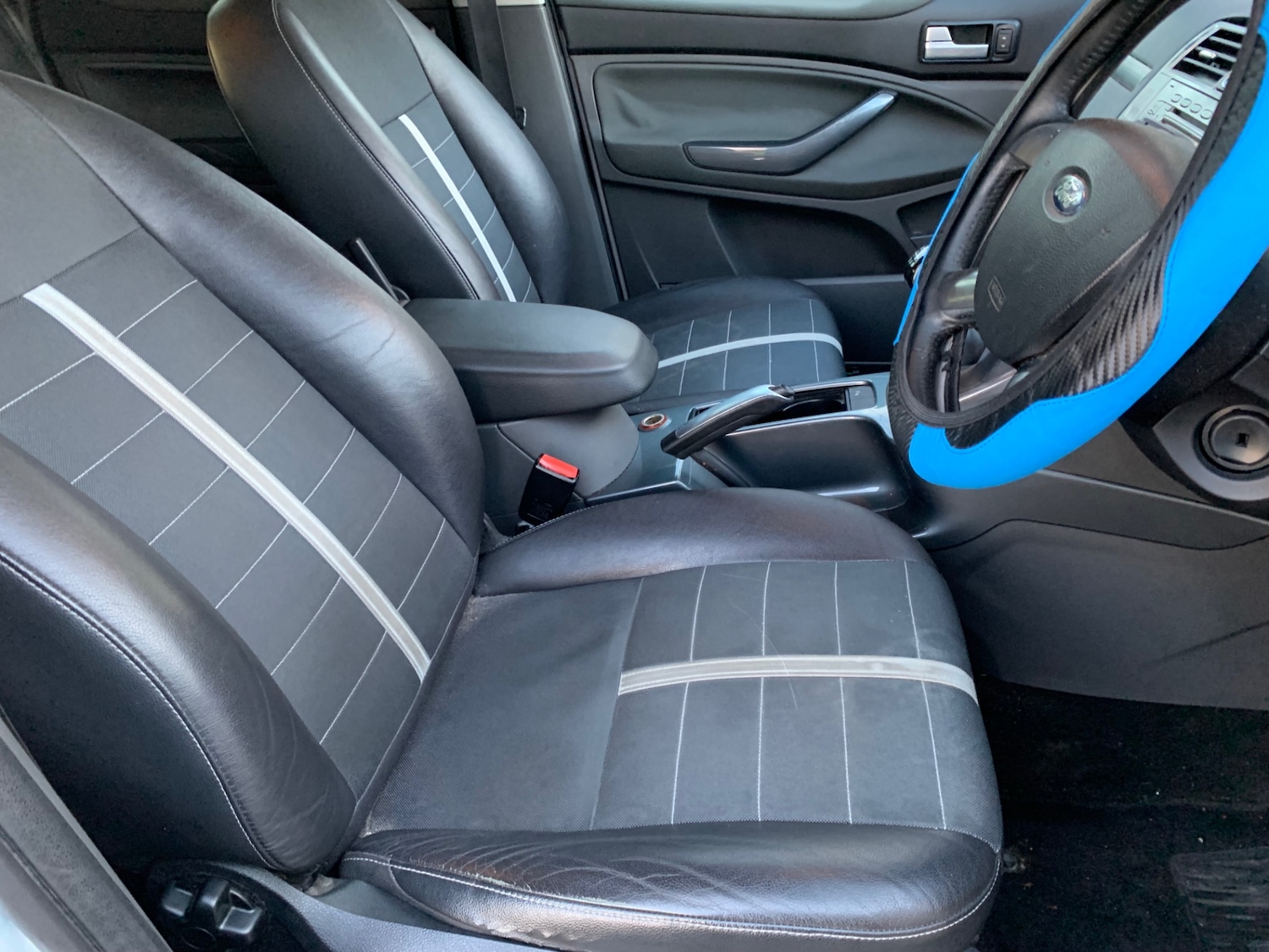 Used Ford Kuga 2010 for sale - 77001482: Photo 10