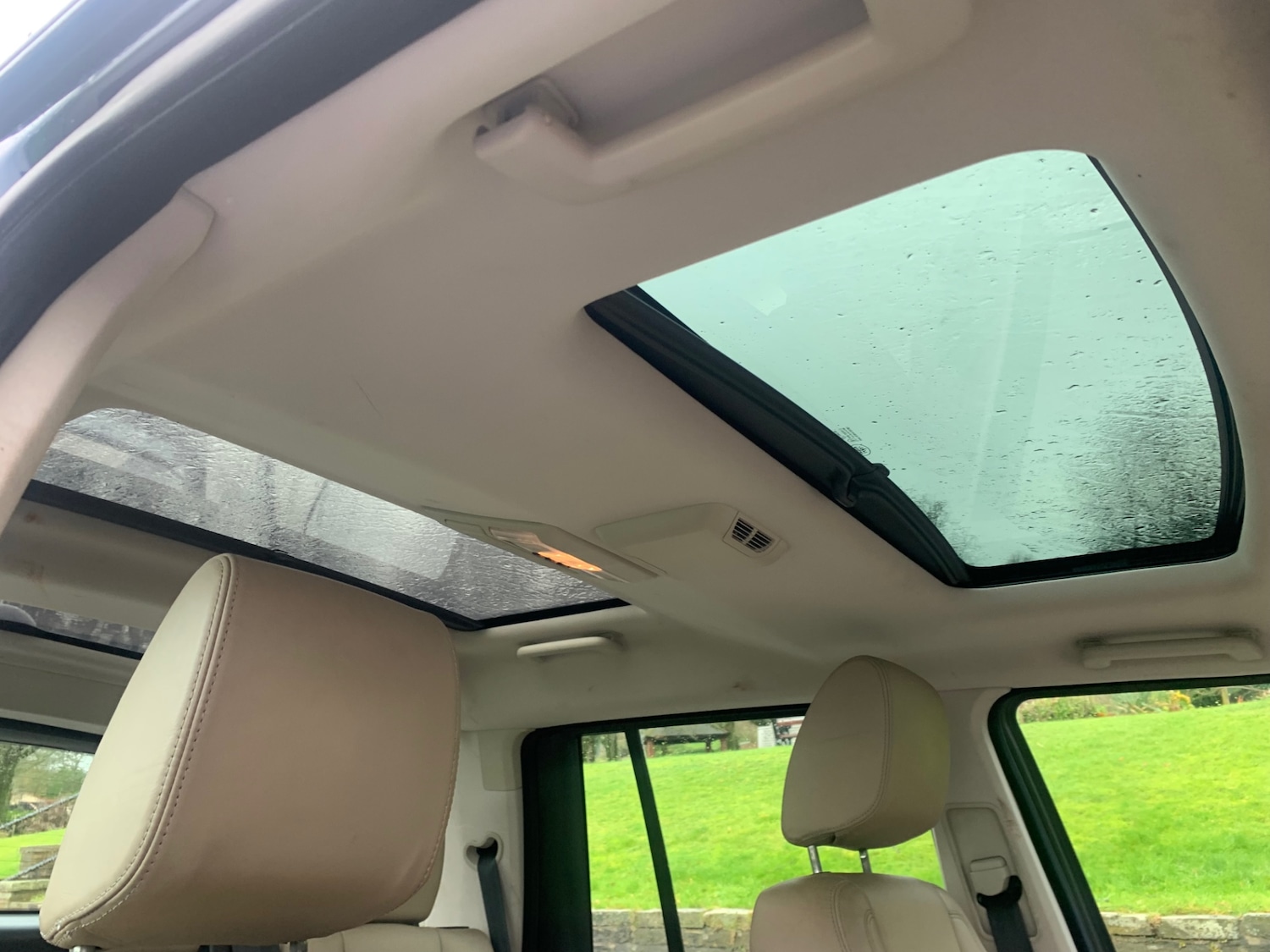 Used Land Rover Discovery 2010 for sale - 76845909: Photo 11