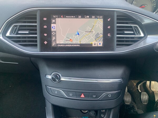 Used Peugeot 308 2015 for sale - 74152969: Photo 11